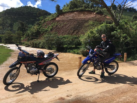 Dirt-Bike-Medellin-Colombia-03