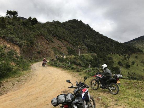 Dirt-Bike-Medellin-Colombia-07